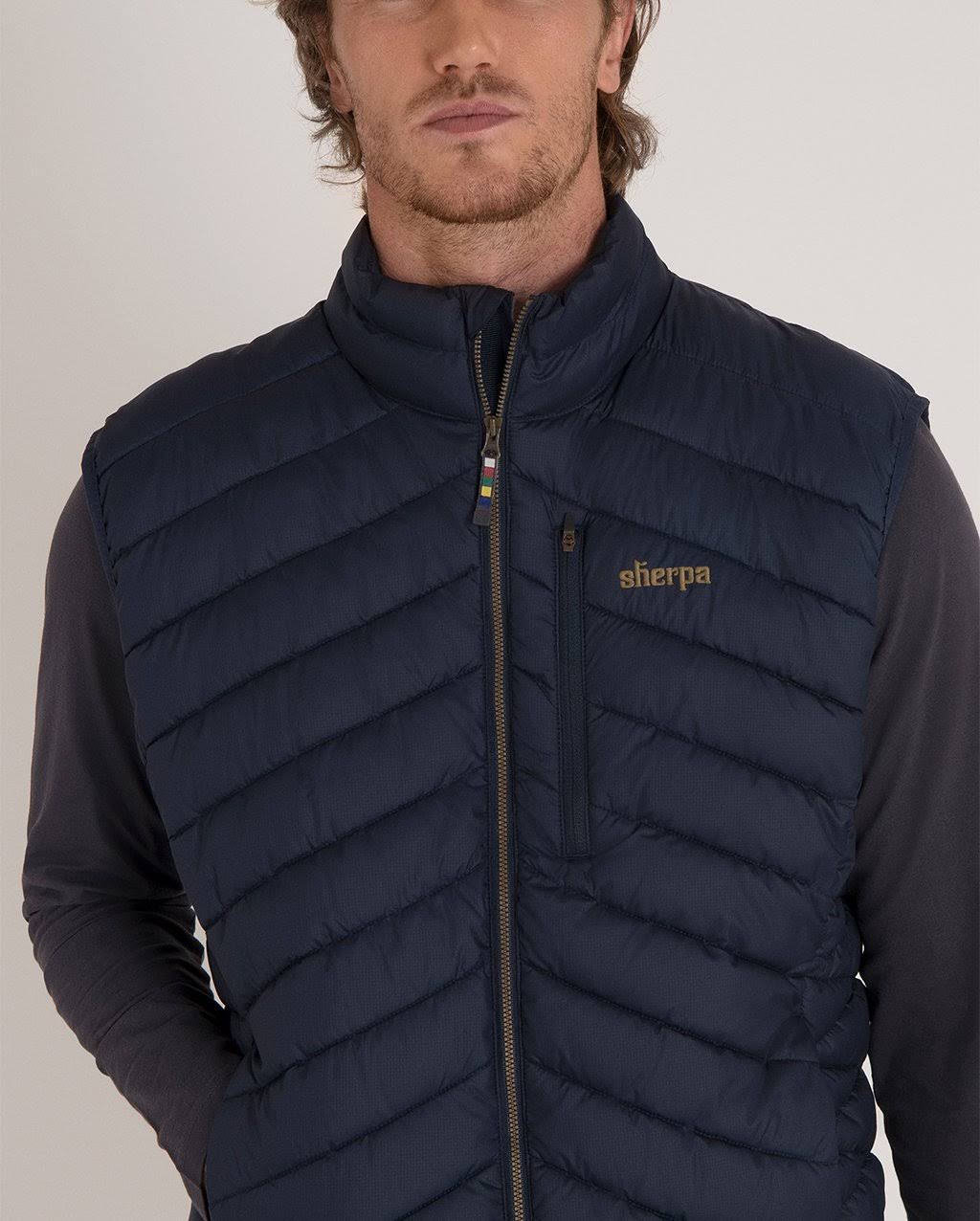 Black M Featherless Down Vest C6015