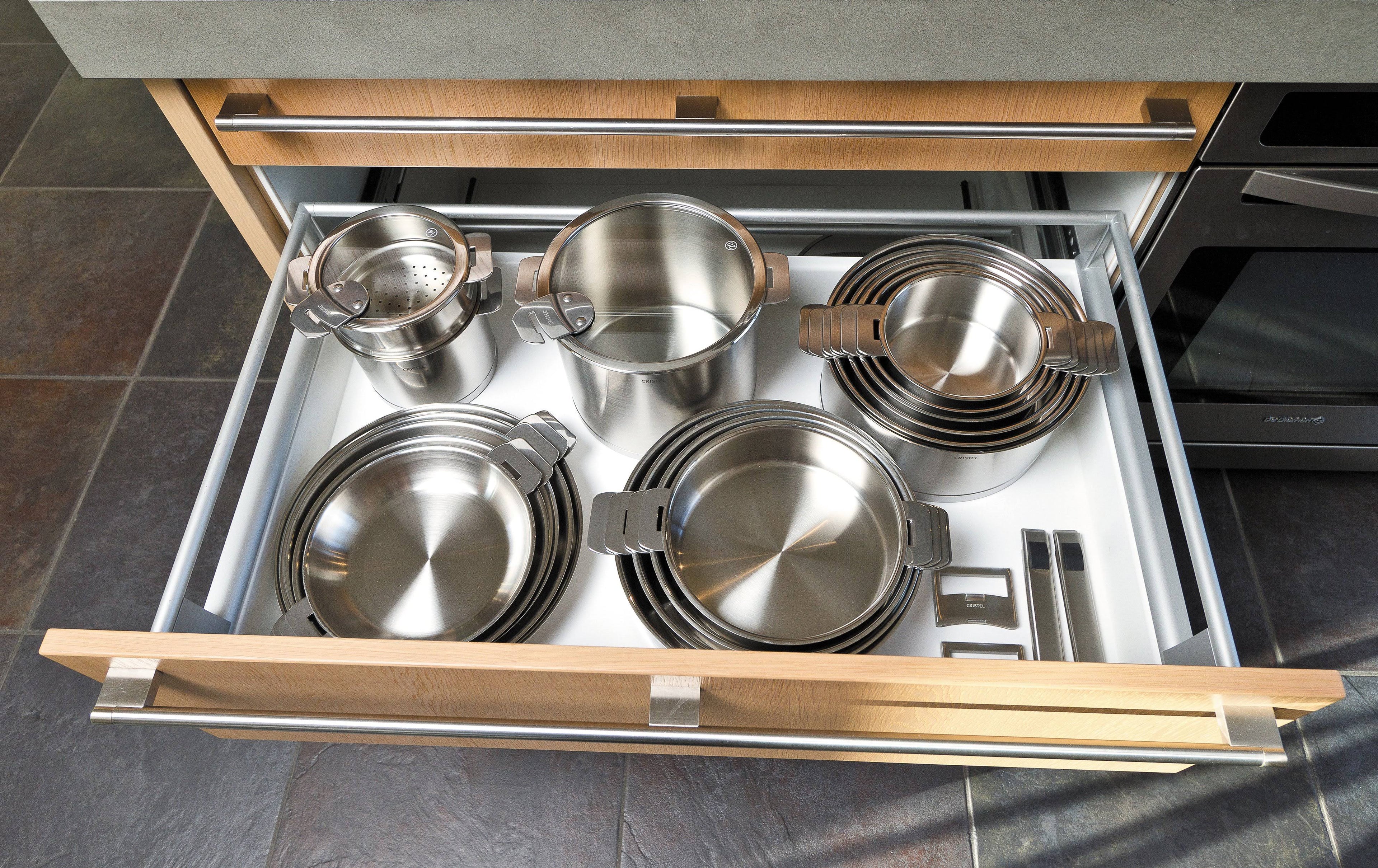 Stainless Steel 5.5 Quart Stewpan with Glass Lid G840552