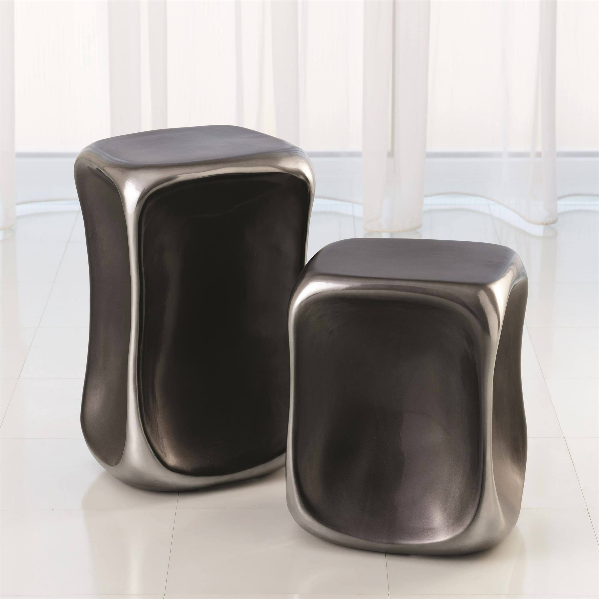 Black/Platinum Accent Table F5738