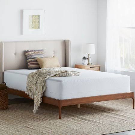 White Queen Waterproof Mattress Protector O817096