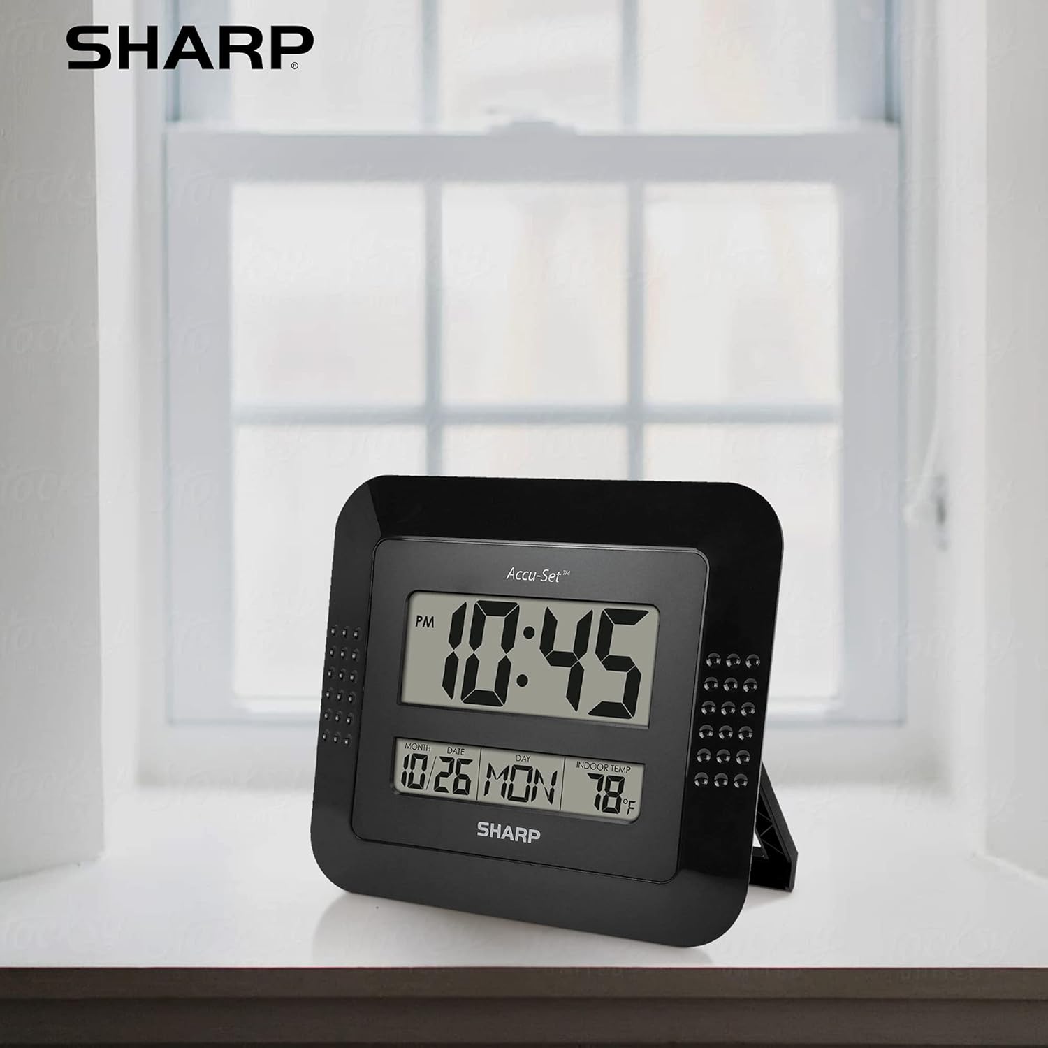 Analog Wall Clock with Indoor Temperature Display and Calendar Display V528