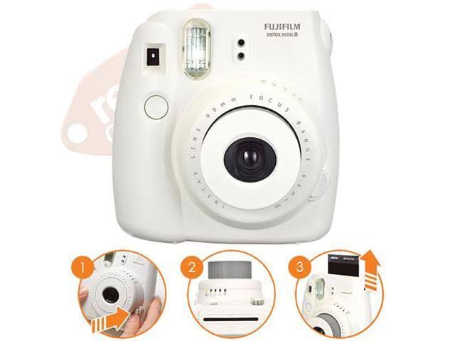 Instax Mini 8 Instant Film Camera + 40 Film Accessory Kit K673