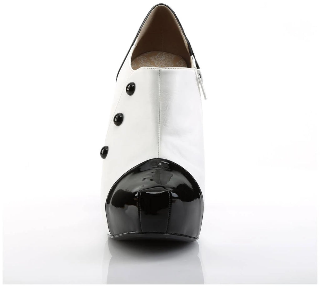 Black/White 11 F31180