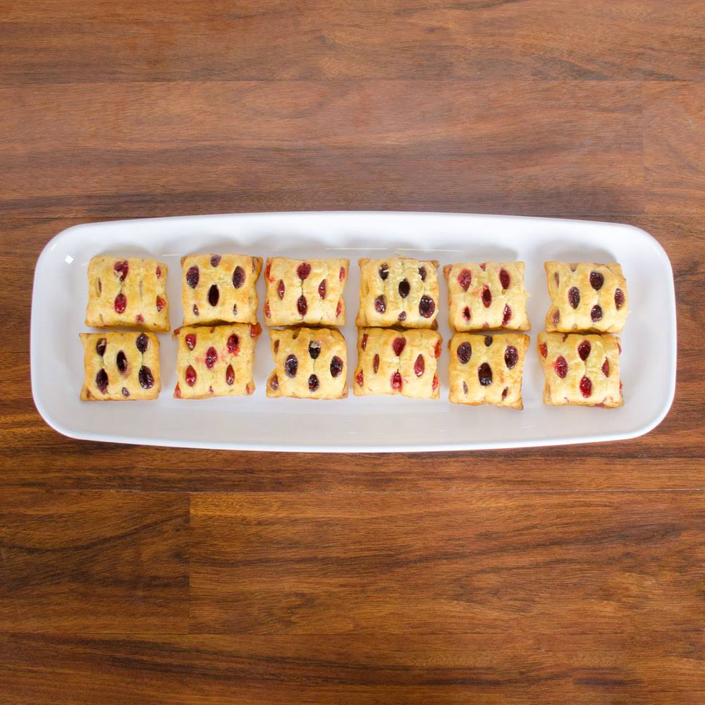 White Rectangular Polystyrene Platter / Catering Tray - 25/Case P36385