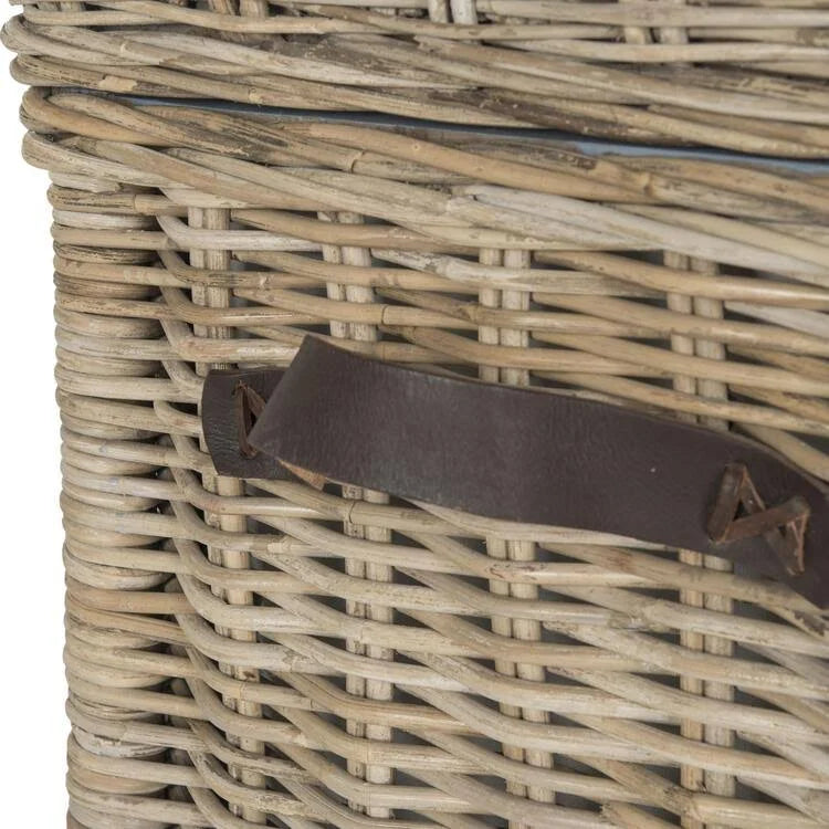 White Wicker Side Trunk R62467